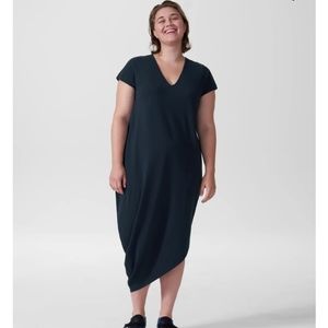 *SOLD* Geneva dress v neck 2XS Navy